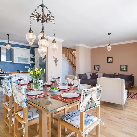 Margaz Sleeps 8 With Pool Air Con And Wifi Villa *